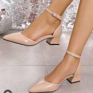 BRAND NEW UNISA POINTED TOE ANKLE STRAPS BLOCK-HEELS SANDAL